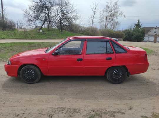 Продам daewoo nexia 2011 года (7)