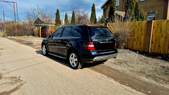 Mercedes-Benz ML 350

год выпуска: 2007
объём (5)