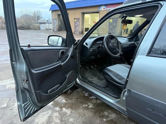 Продам Niva Chevrolet (Нива Шевроле) (3)