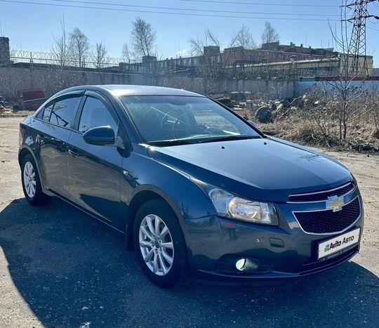 Chevrolet Cruze
Бензин 1.8
2011 год
Пробег 215к
Классический