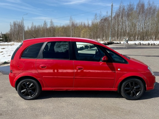 В продаже автомобиль Opel MERIVA (2)