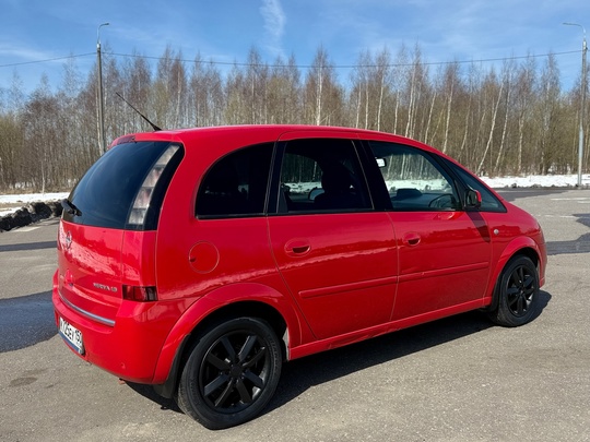 В продаже автомобиль Opel MERIVA (3)