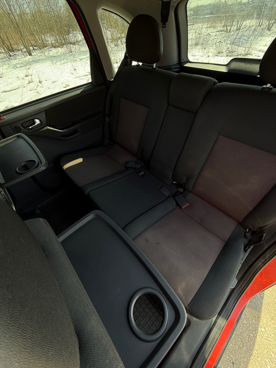 В продаже автомобиль Opel MERIVA (9)
