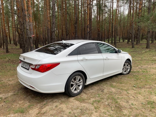 Hyundai Sonata 2013 год
2.4 на (2)