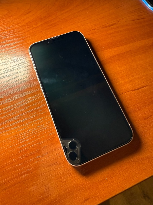 ПРОДАМ IPHONE 13 на 128 (1)