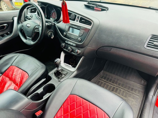 Продам Кia Ceed с 2014 (6)