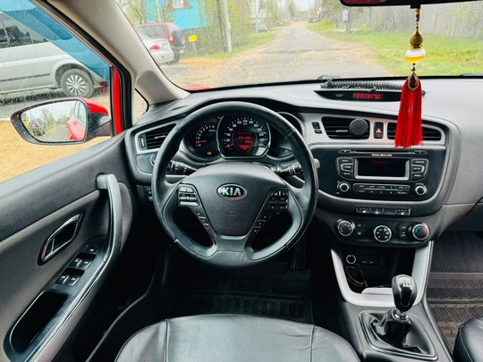 Продам Кia Ceed с 2014 (7)