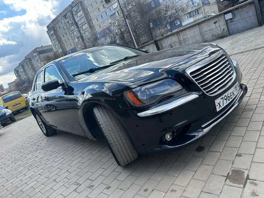 Chrysler Serie 300 С
2014 год
3.6