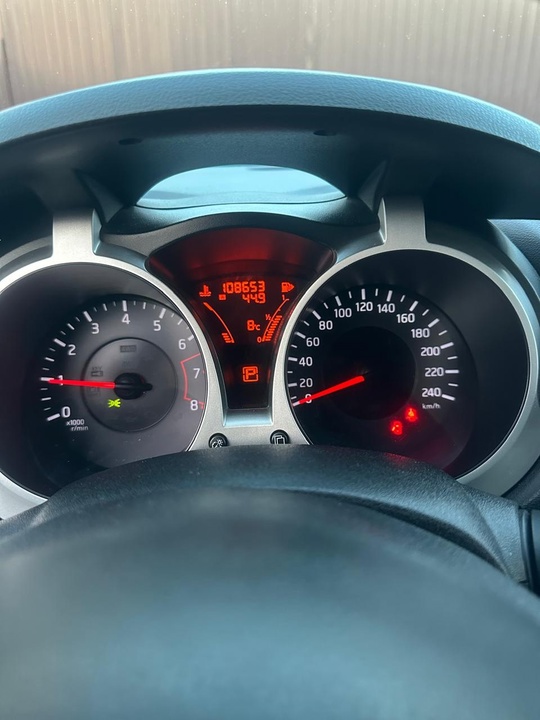 Срочно продам! Nissan Juke 1.6 (1)