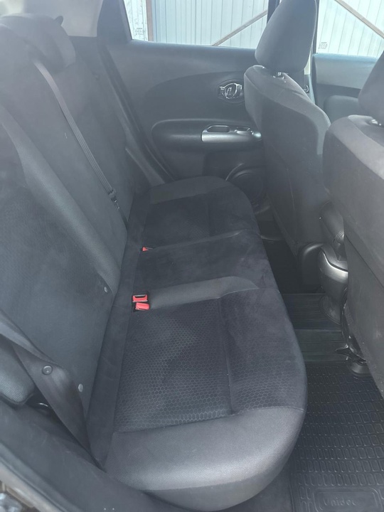 Срочно продам! Nissan Juke 1.6 (7)