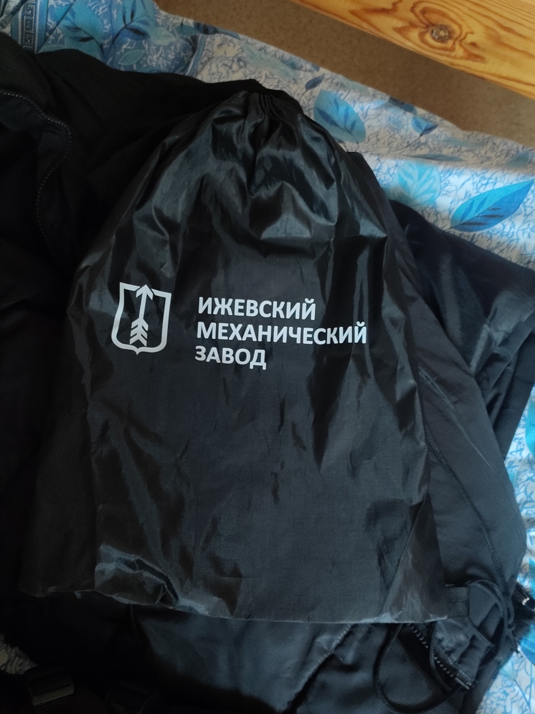 Продам набор мерча от "Калашников" (2)