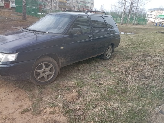 Продам ваз 2111 ...2005 года..мотор (3)
