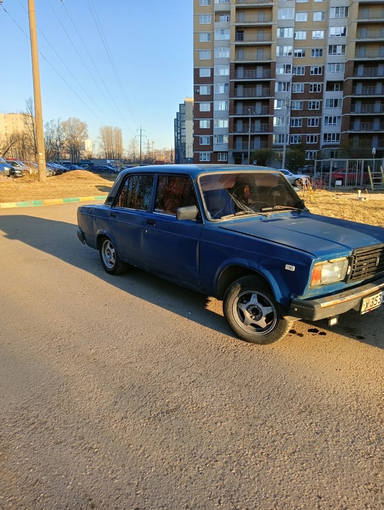 Продам ваз 2107 2009года инжектор (1)