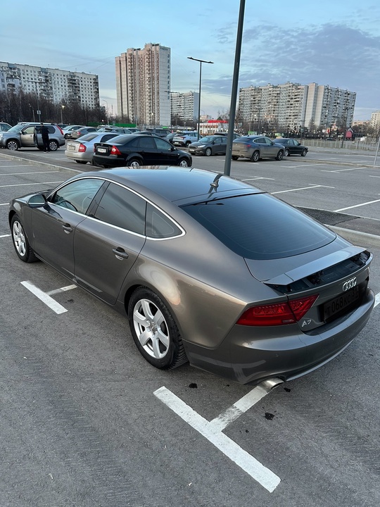 Audi A7 2010г 2.8л 220л.с