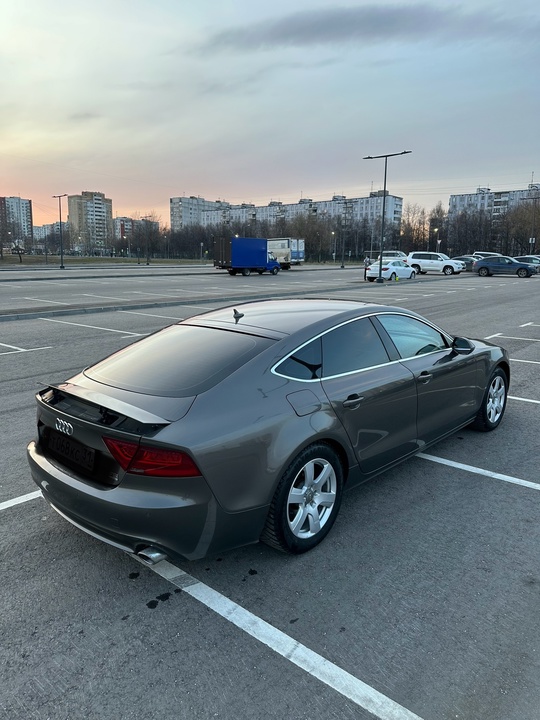 Audi A7 2010г 2.8л 220л.с (1)