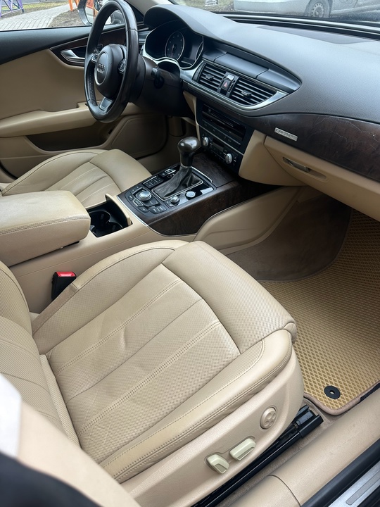 Audi A7 2010г 2.8л 220л.с (9)