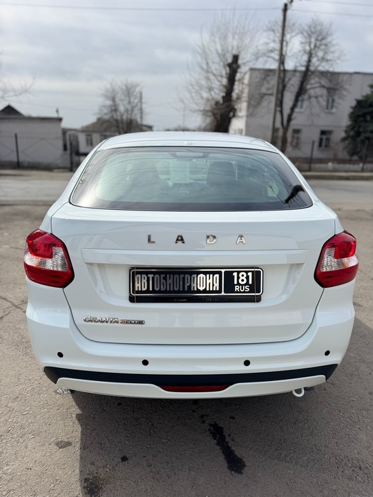LADA Granta лифтбек 2023 г.в. (4)