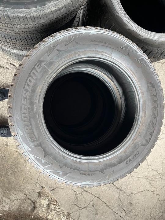 Продам 4 колеса Nokian R17
Хорошее (2)