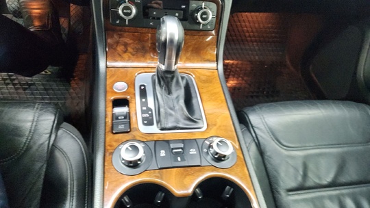 Продам Volkswagen Tuareg 3.0 d (3)