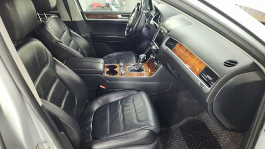 Продам Volkswagen Tuareg 3.0 d (4)