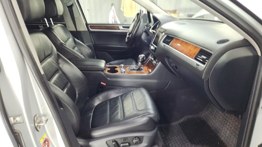 Продам Volkswagen Tuareg 3.0 d (6)