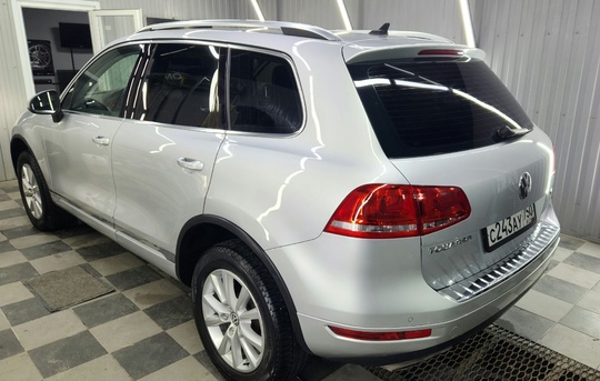 Продам Volkswagen Tuareg 3.0 d (9)