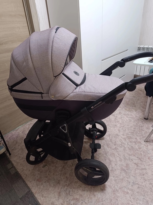 Продам Шикарную коляску ADAMEX Cortina