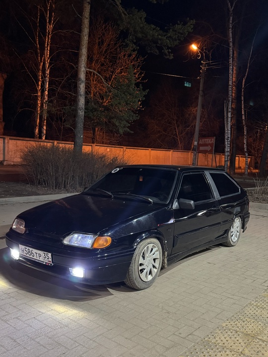 Продам ваз 2113
2010г 
На учете,