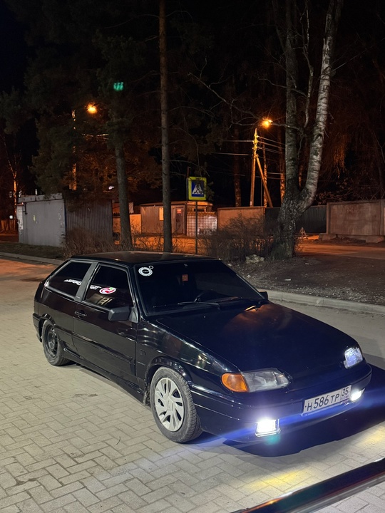 Продам ваз 2113
2010г 
На учете, (2)