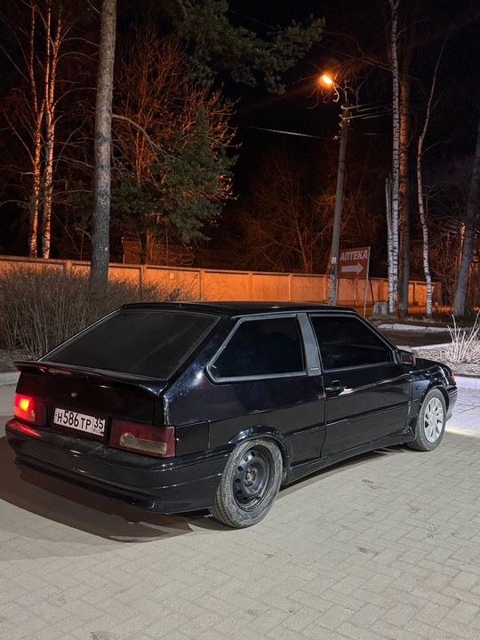 Продам ваз 2113
2010г 
На учете, (3)