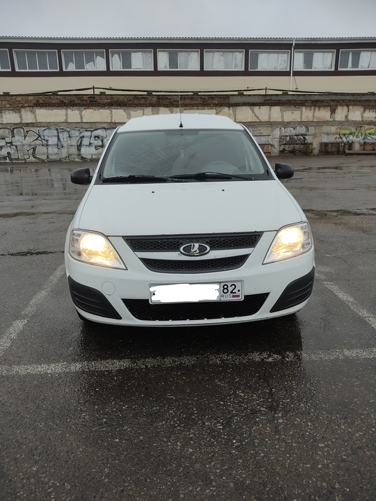 Продам лада Ларгус 2013 года,