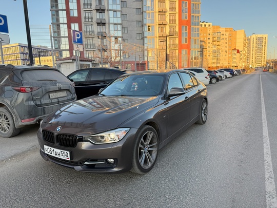 Продам бмв ф30 на 256 (1)