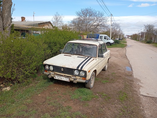 Продам ВАЗ 2106 . 1984г (8)