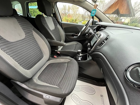 В Продаже RENAULT KAPTUR 2017 (9)