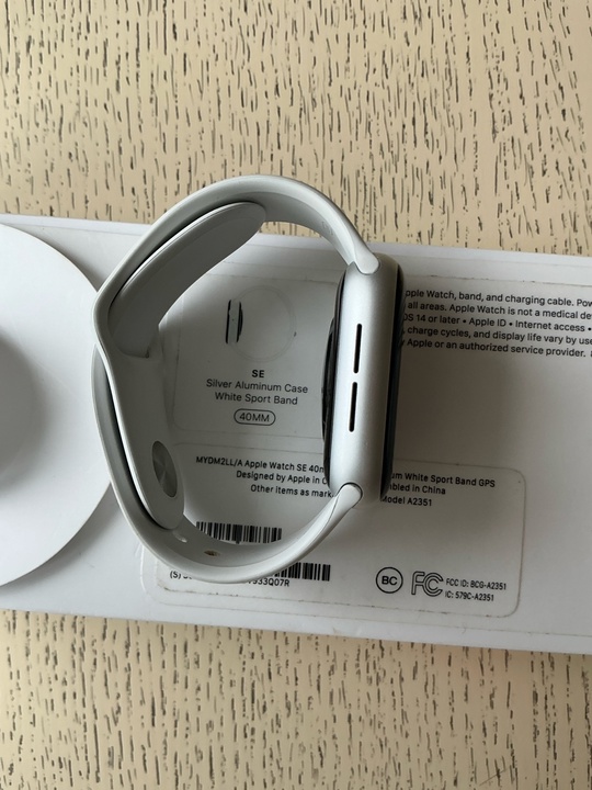 Часы Apple Watch SE(40 ml) (1)