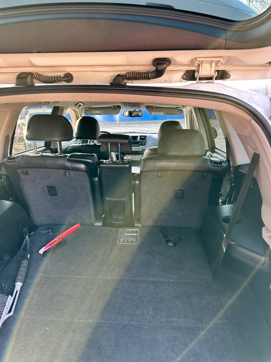 Toyota Highlander
2011 год выпуска
3,5 бензин
96000 (2)