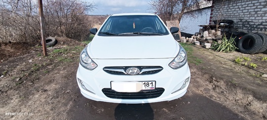 Продаю автомобиль Hyundai Solaris 2012 (1)