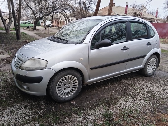 Продам Citroen C3, 2003 года, (4)