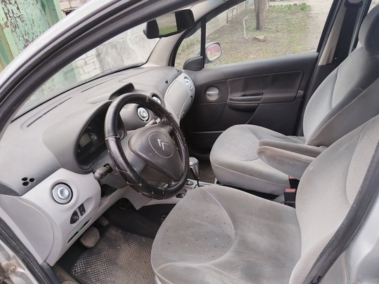 Продам Citroen C3, 2003 года, (6)