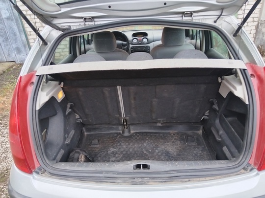 Продам Citroen C3, 2003 года, (9)