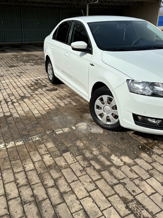 В продаже Skoda Rapid 2019 (1)