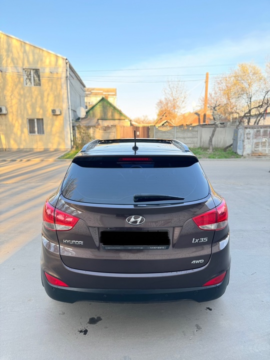 Продам Hyundai IX35 2011 год (3)