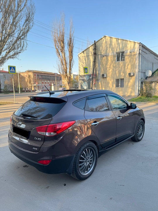Продам Hyundai IX35 2011 год (4)