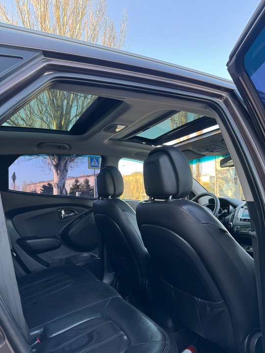 Продам Hyundai IX35 2011 год (6)