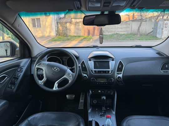 Продам Hyundai IX35 2011 год (7)