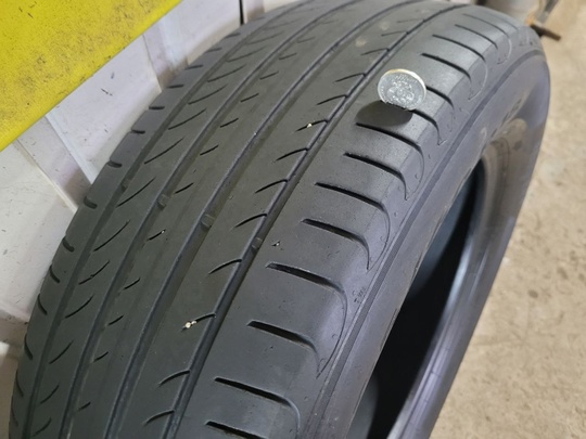 Продаю шины Pirelli Powergy 225/60 (2)