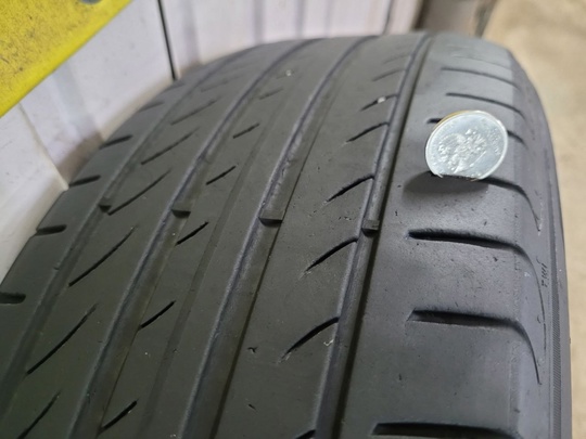 Продаю шины Pirelli Powergy 225/60 (3)