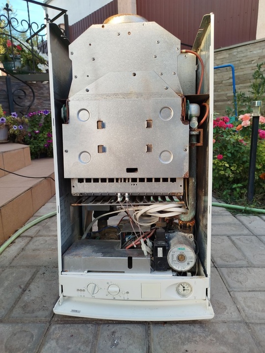 Продается котел газовый, двухконтурный "АСТА", (2)