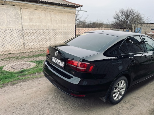 ПРОДАМ.Jetta 6-рестайлинг 
2016год
Двигатель 1.4(150сил)cjta
Коробка автомат (1)