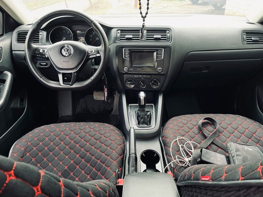 ПРОДАМ.Jetta 6-рестайлинг 
2016год
Двигатель 1.4(150сил)cjta
Коробка автомат (4)